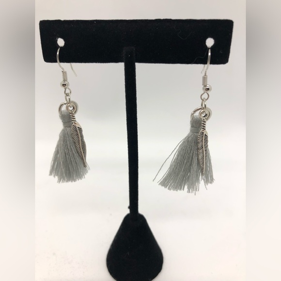 String/Feather Earrings - Picture 1 of 1